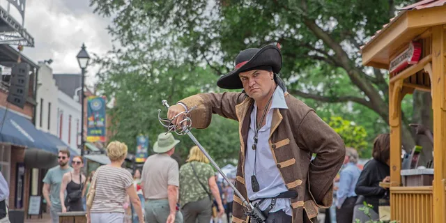 Savannah Pirates and Prohibition Museum Tour - Image 5