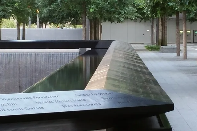 New York City 9/11 Memorial Walking Tour - Image 5