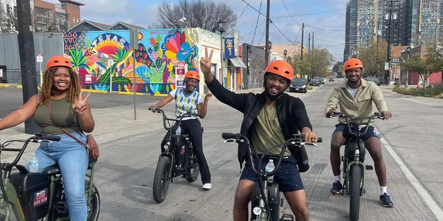 Dallas Electric Bike Rental - Image 4