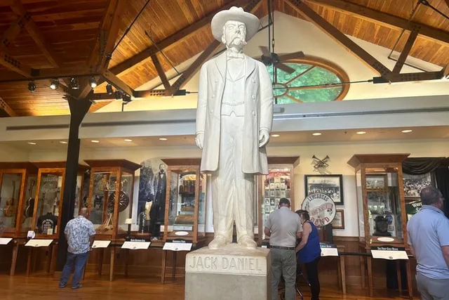 Nashville Jack Daniels Distillery Tour - Image 2