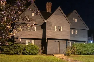 Salem Ghost and Paranormal Tour