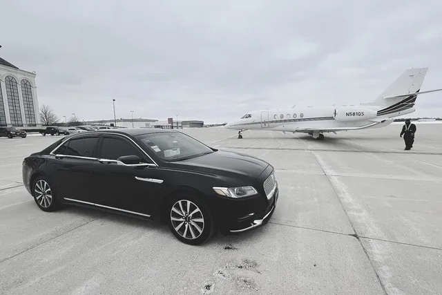 Chicago Executive Limo Service - Image 3