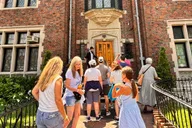 Brooklyn Hasidic Walking Tour thumbnail 1