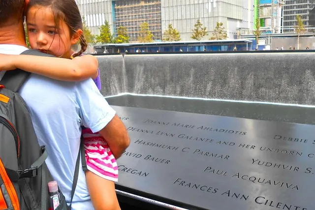 New York City Ground Zero Family Tour 2 hr - Image 4