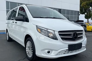 Napa Valley Winery Tour by Mercedes Metris Van 6 hr