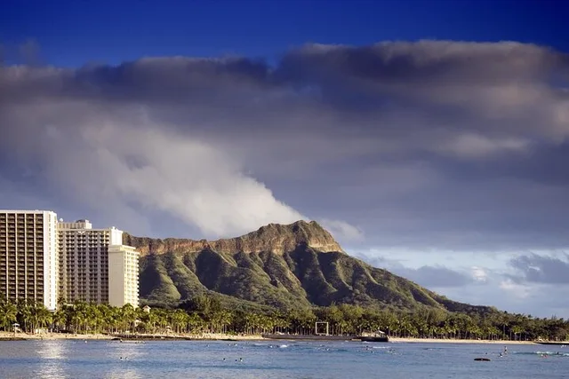 Honolulu Town Tour to Diamond Head - Image 6