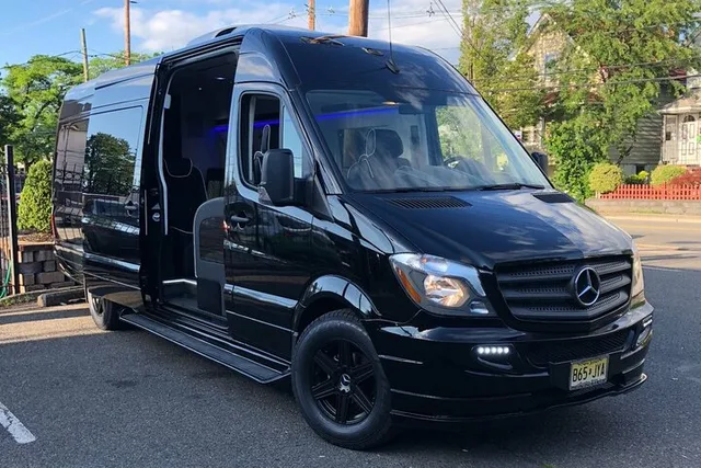 New York City Sprinter Van Tour - Image 1