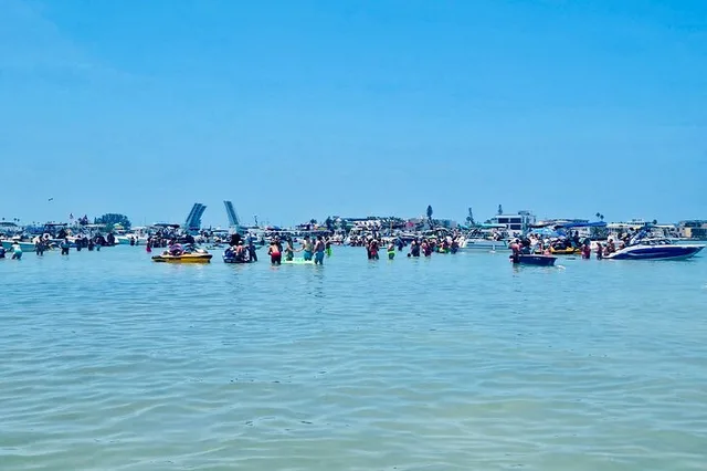 St. Petersburg Island and Sandbar Excursion - Image 6