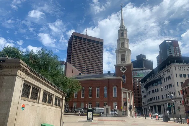 Boston Freedom Trail Walking Tour - Image 1