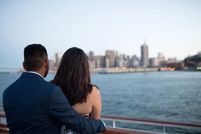 San Francisco Dinner Cruise - Image 3
