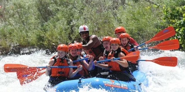 Cañon City Whitewater Rafting Adventure - Image 4