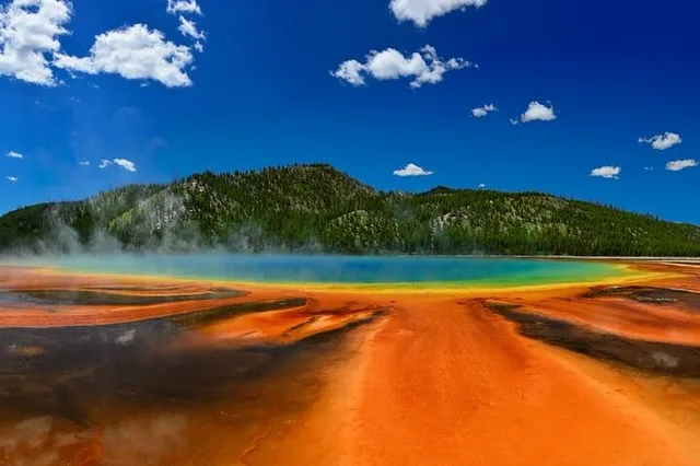 Salt Lake City Yellowstone & Grand Teton 5-Day Tour - Image 4