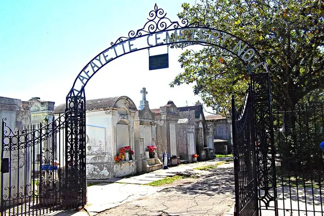 New Orleans Garden District Audio Tour - Image 2