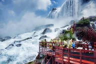 Niagara Falls Boat Ride and Light Show thumbnail 3
