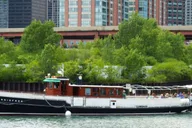 Chicago Historic Architecture River Boat Tour thumbnail 5