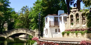 San Antonio Riverwalk and Downtown Walking Tour