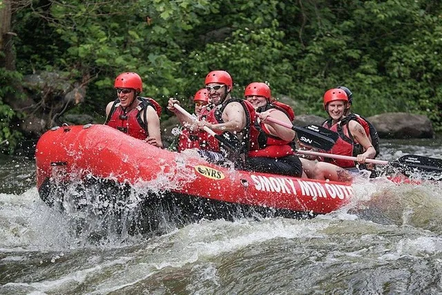 Gatlinburg Lower Pigeon River Rafting Tour - Image 4