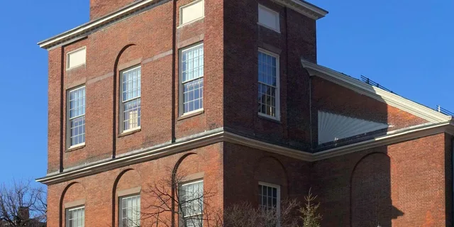 Boston Black Writers of Beacon Hill Tour - Image 4