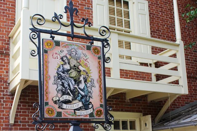 Philadelphia Nightlife Tour: Old City Taverns - Image 3