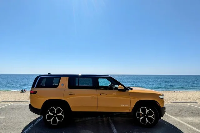 Los Angeles to San Diego Private SUV Transfer - Image 1