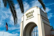 Los Angeles Universal Studios and Hop-On Hop-Off Tour thumbnail 4