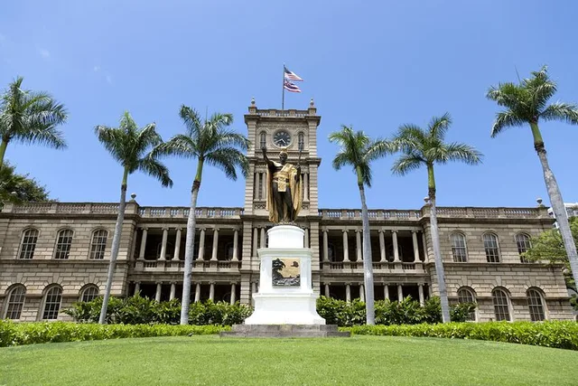 Honolulu Pearl Harbor and USS Arizona Tour - Image 1