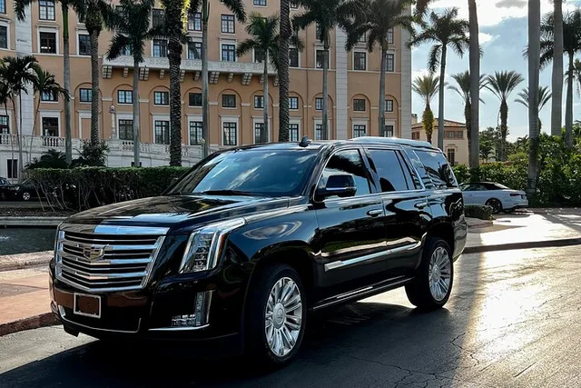 Miami Airport Chauffeur Experience - Image 1