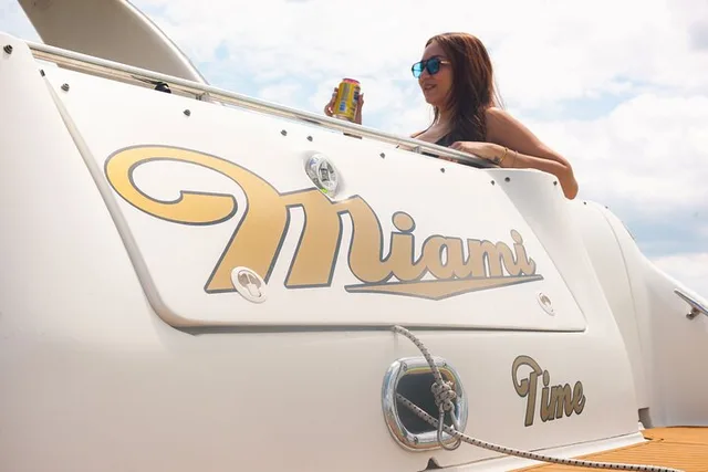 Miami Private Yacht Rental - Image 2