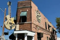 Nashville Graceland and Sun Studios Tour thumbnail 6
