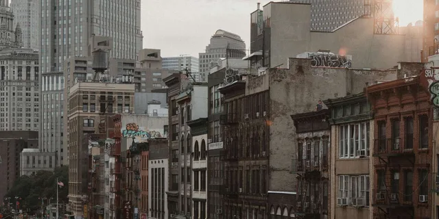 New York Walking Tour of Hidden Gems and Iconic Sites - Image 1