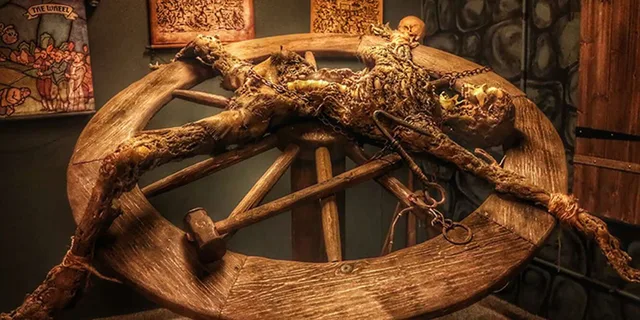 Hollywood Medieval Torture Museum with Ghost Hunting - Image 4