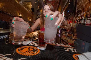 Dallas Ghost Walking Tour with Booze