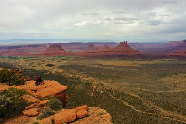 Moab Private Guided Mountainbike Tour - Image 3