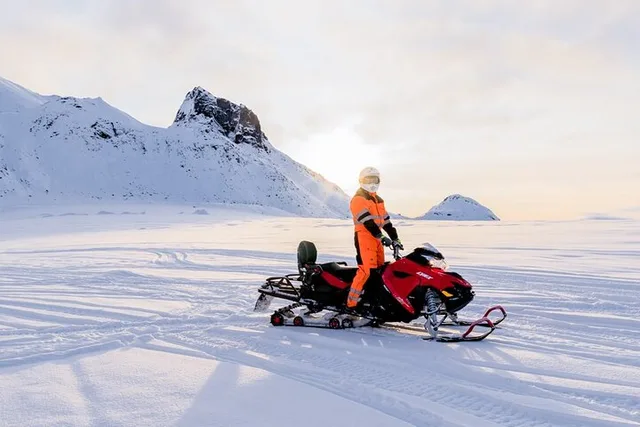 Alaska Snowmobile Tour with Aurora - Image 3