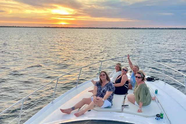 Pensacola Sunset Yacht Cruise - Image 3