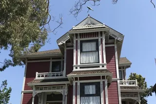 Los Angeles Historic Districts Private Guided Tour