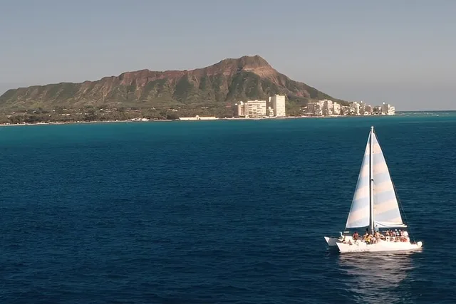 Waikiki Afternoon Sail - Image 3
