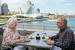 Milwaukee Walking Tour with Art Museum Visit