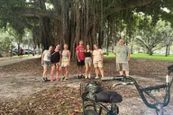 St Petersburg E-Bike Tour: Sights & Murals thumbnail 5