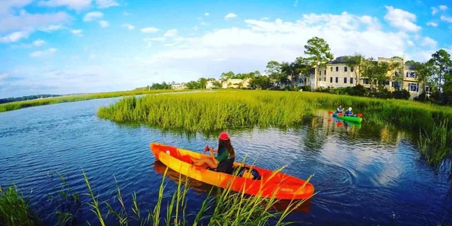 Hilton Head Kayak Tour at Sunrise 1.5 hr - Image 3
