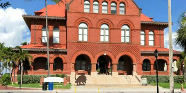 Key West History and Culture Walking Tour - Image 3