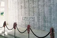 Honolulu USS Arizona Memorial and City Tour thumbnail 1