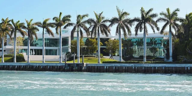 Miami Biscayne Bay Millionaire's Homes Cruise 90 Min - Image 2