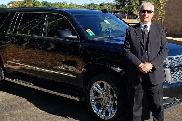 New Orleans SUV Airport Transfer - Image 1