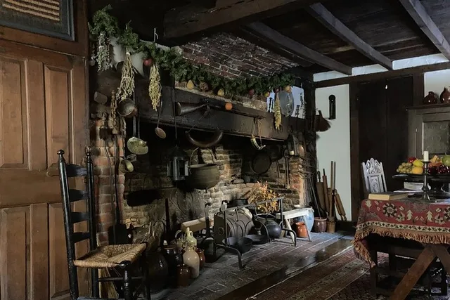 Salem Interactive House Tour - Image 3
