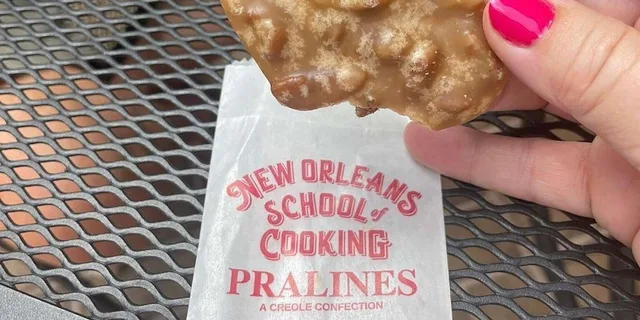 New Orleans Food Walking Tour and Cooking Class - Image 4