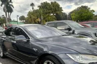 Miami Private Tesla Airport Transfer thumbnail 4