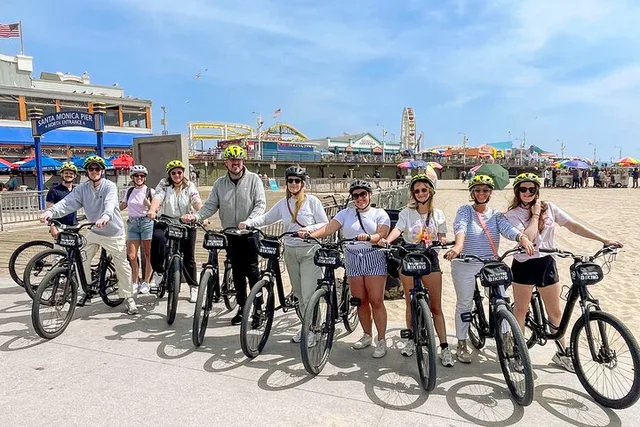 Santa Monica and Venice Beach Bike Tour - Image 5
