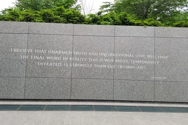 Washington D.C. Virtual Tour of Martin Luther King Memorial - Image 5
