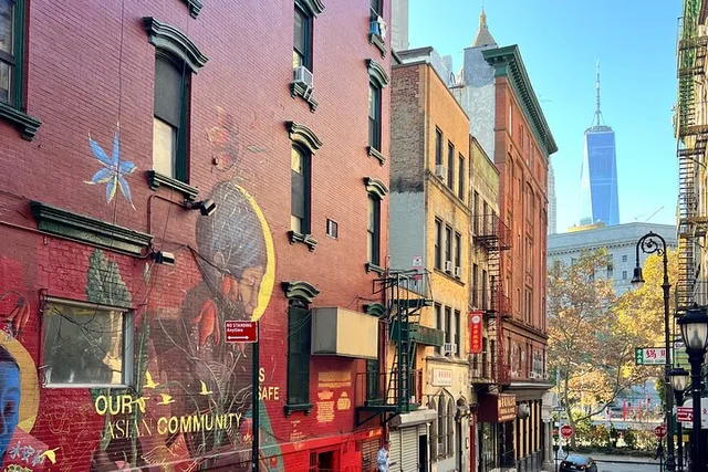 New York Chinatown Little Italy Food Tour - Image 2
